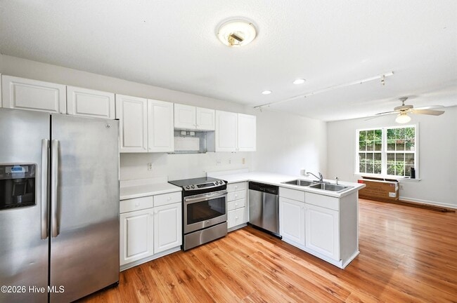 Building Photo - 118 Avondale Ave