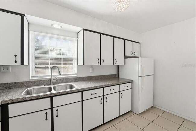 Building Photo - 3011 George Mason Ave