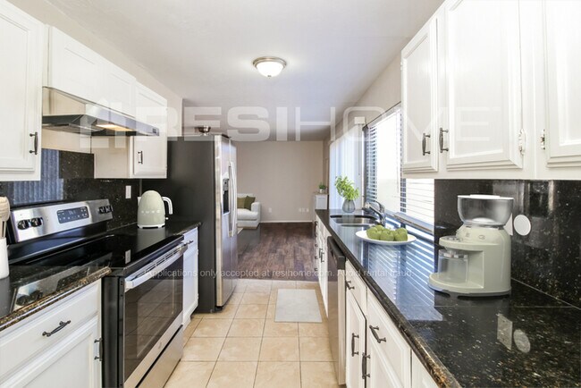 Building Photo - 5020 N Colony Blvd
