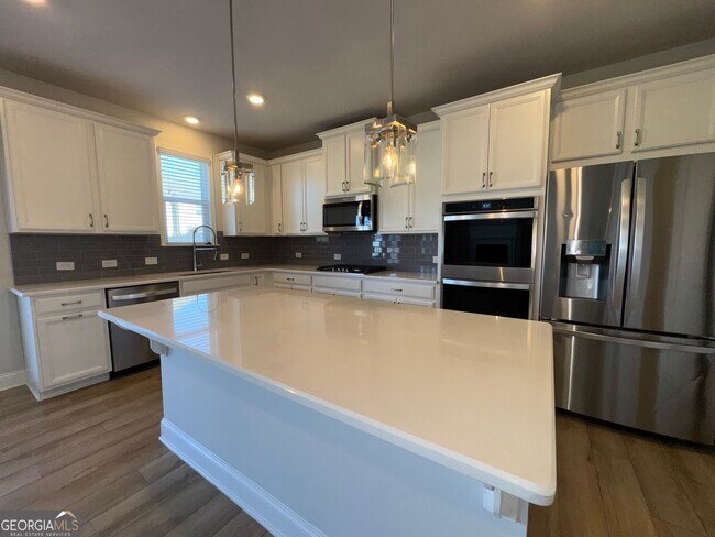 Building Photo - 3468 Jasmine Wy