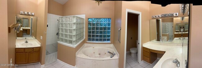 Building Photo - 5480 Cutwater Ln S