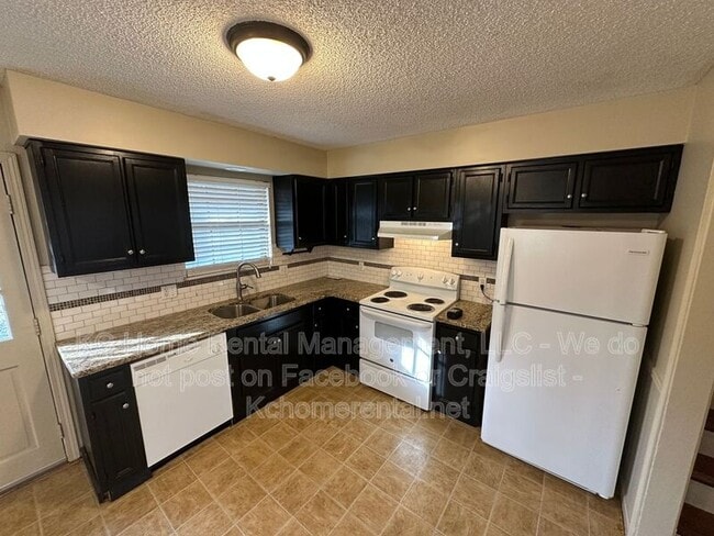 Building Photo - 124 N Garfield St