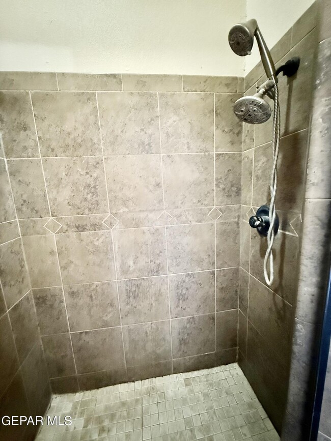 Building Photo - 11353 Bullseye St