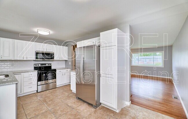 Building Photo - 2700 Steeplechase Ln
