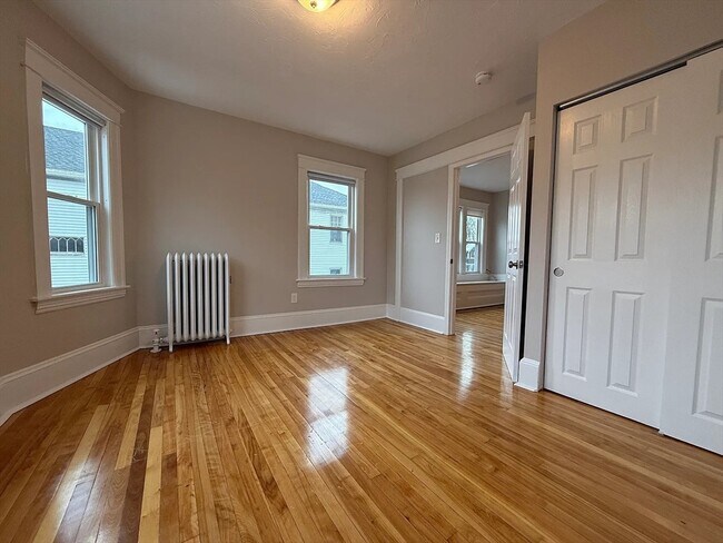 Building Photo - 1301 Main St