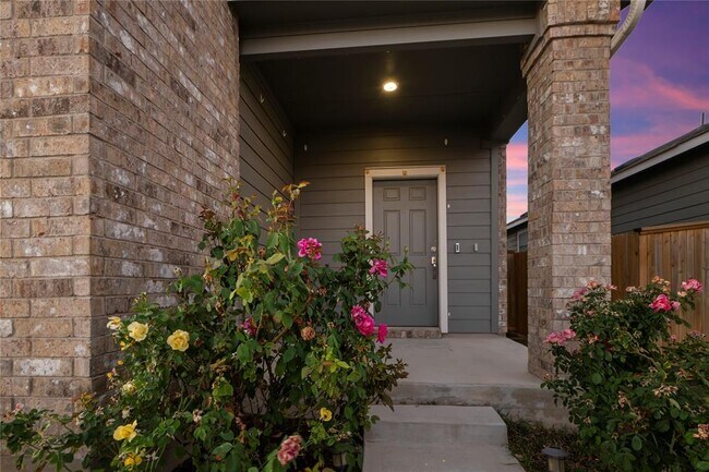 Building Photo - 148 Rowdy Yates Wy