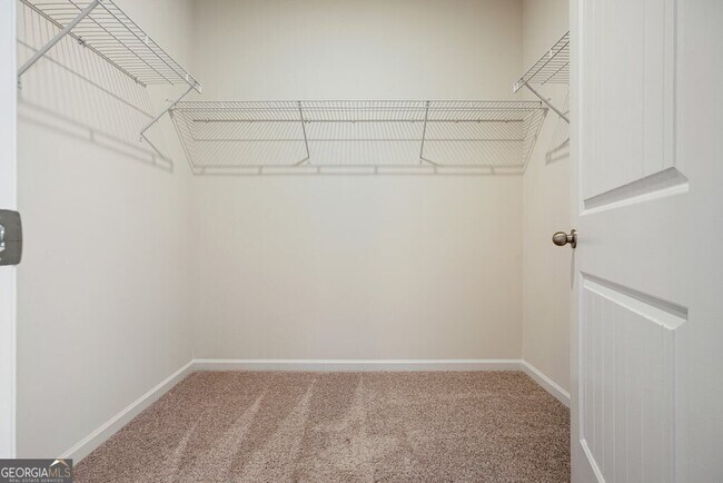 Building Photo - 529 Summerfield Ln NW