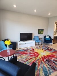 Building Photo - Luxury Bozeman Condo for Rent