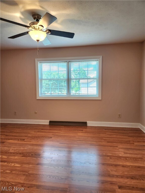 Building Photo - 2406 Ashdale St NW