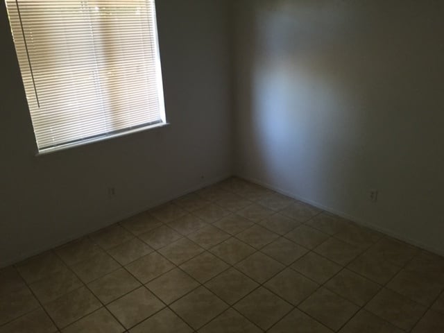 Building Photo - Northeast El Paso 3 bed