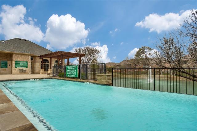 Building Photo - 2821 Lindale Dr