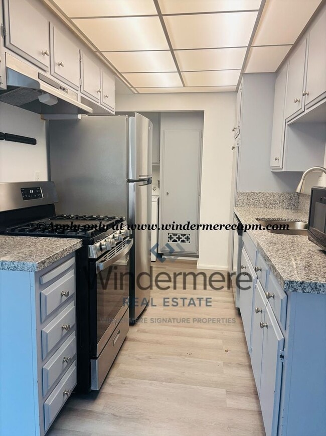 Building Photo - Charming 3-Bedroom Home in Prime West Sac ...