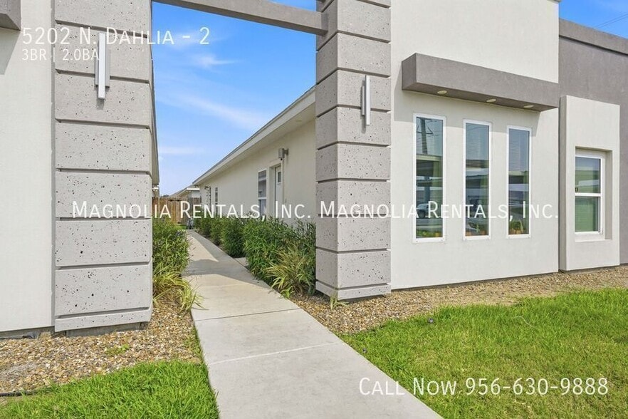 Building Photo - 5202 N. Dahlia-2