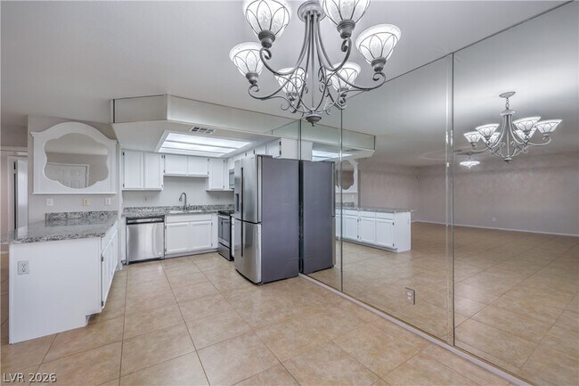 Building Photo - 8410 Eldora Ave