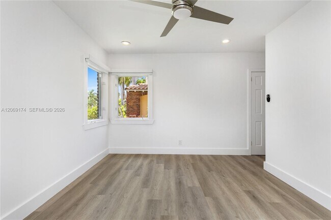 Building Photo - 330 Coconut Isle Dr