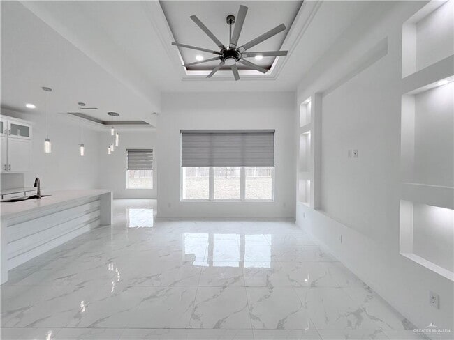 Building Photo - 31 E Kennedy Ave