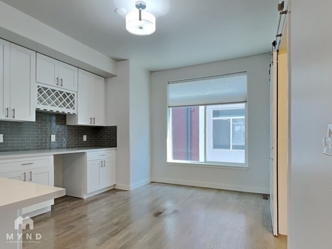 Building Photo - 4324 N Pecos St