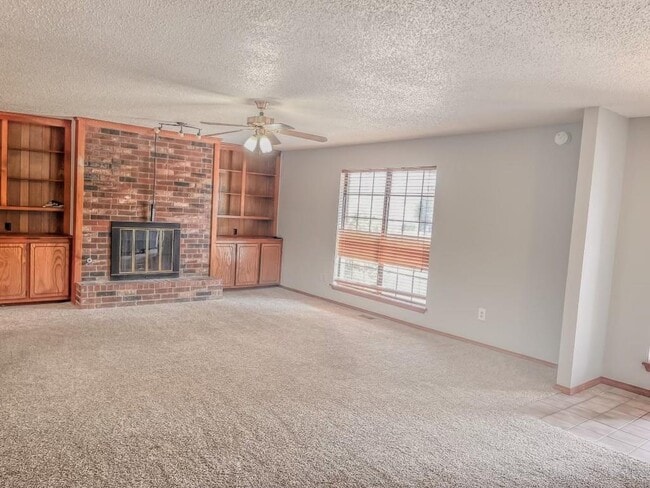 Building Photo - 11601 SW 5th St