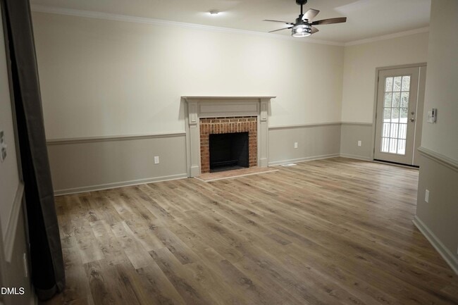 Building Photo - 6001 Brown Swiss Way