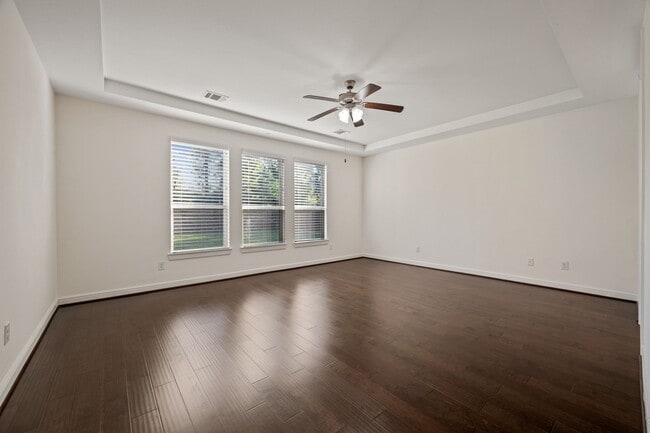 Building Photo - 4055 Woodland Meadow Dr