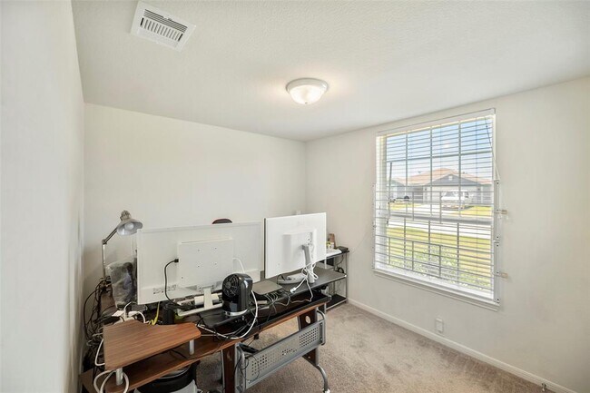 Building Photo - 12730 Pelican Bay Dr