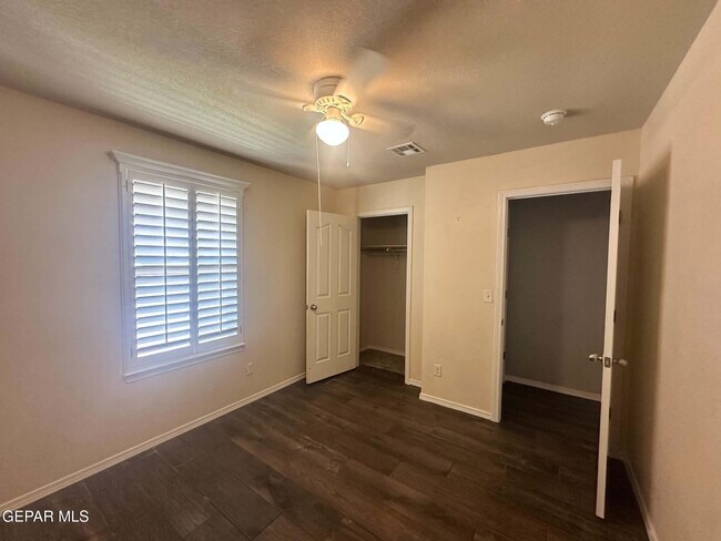 Building Photo - 720 Villa Romero Dr