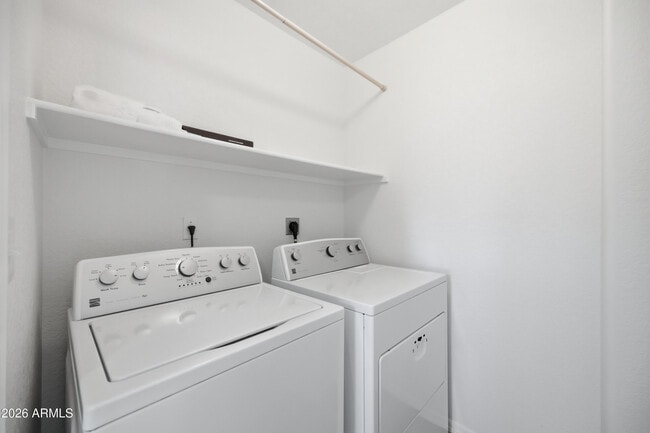 Building Photo - 21862 N 40th Pl
