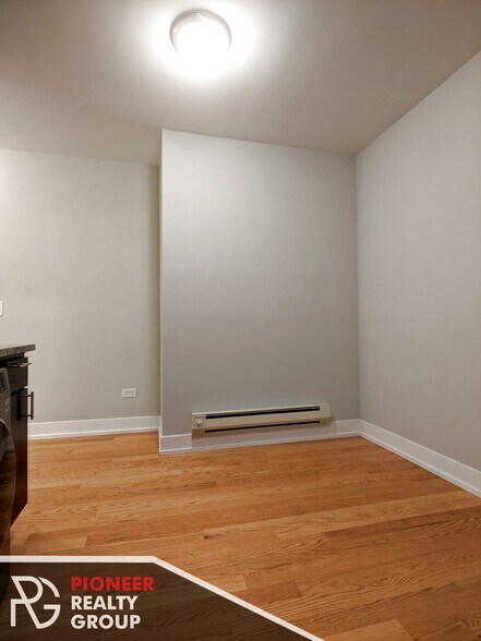Building Photo - 2820 N Mildred Ave