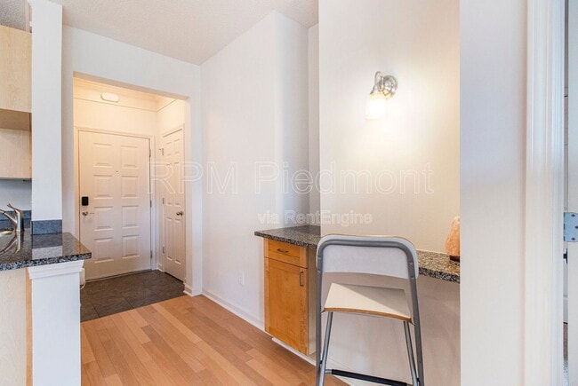 Building Photo - 401 16th St NW