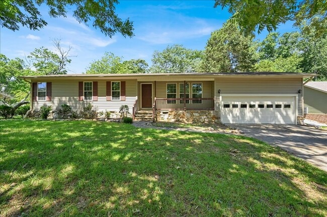 Primary Photo - 3 Bedroom, 2 Bath home.