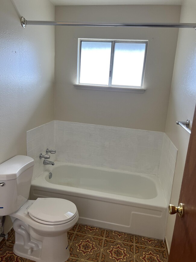 Building Photo - 2701 S Fontana Ct