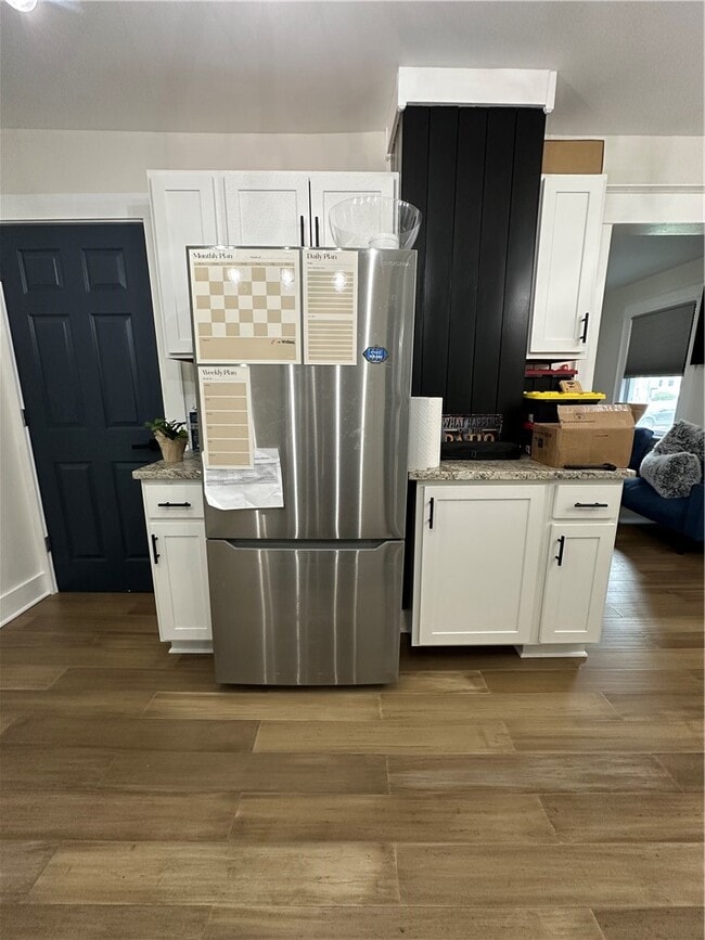 Building Photo - 1890 Clifford Ave