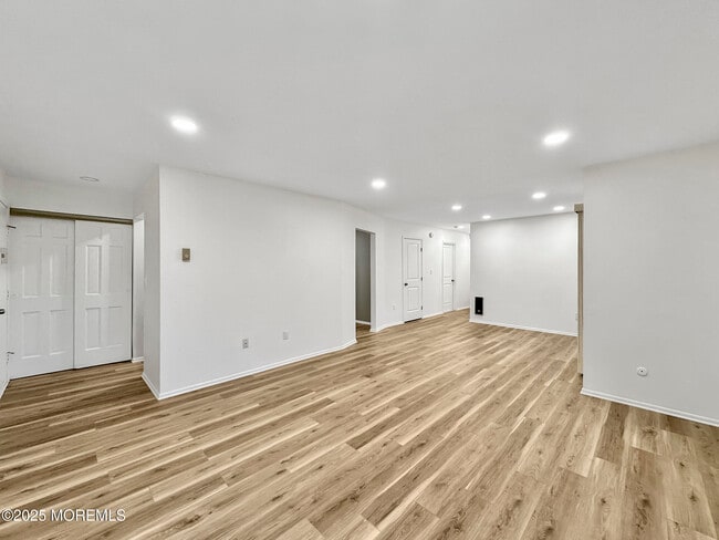 Building Photo - 161 Cross Slope Ct