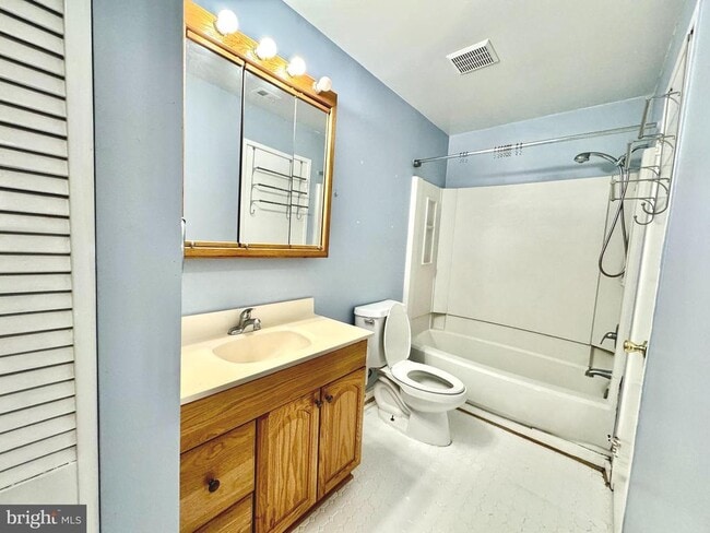 Building Photo - 18237 Swiss Cir