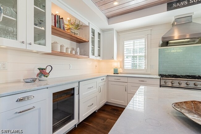 Building Photo - 287 11th Ave S