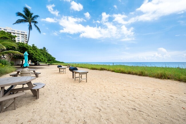 Building Photo - 5000 N Ocean Blvd