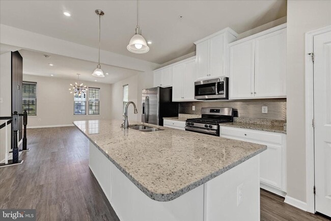 Building Photo - 10 Laurel Gate Ct