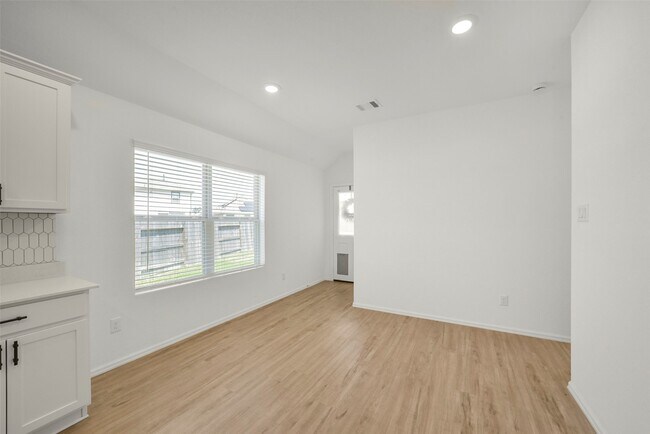 Building Photo - 3003 Halleton Ct.