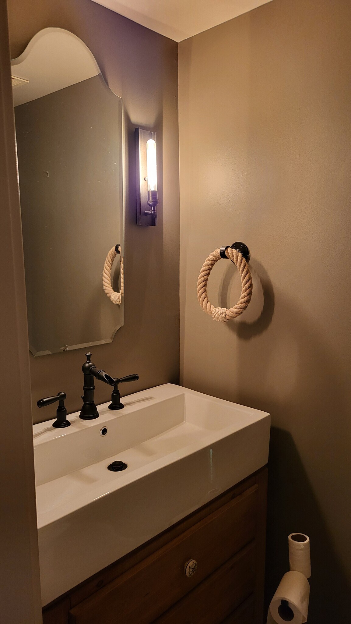 Building Photo - 348 New Market Ct