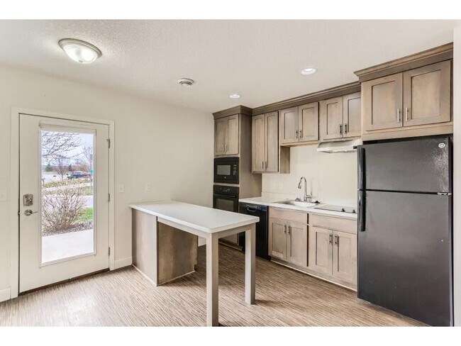 Building Photo - 5310 95th Ln N