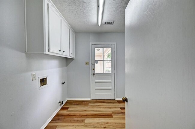 Building Photo - 3210 Flaming Candle Dr