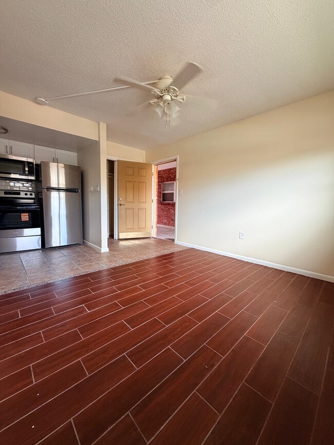 Building Photo - 13214 Bunn Cir