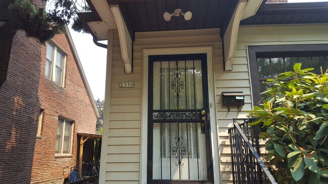 Building Photo - 2330 SE Tamarack Ave