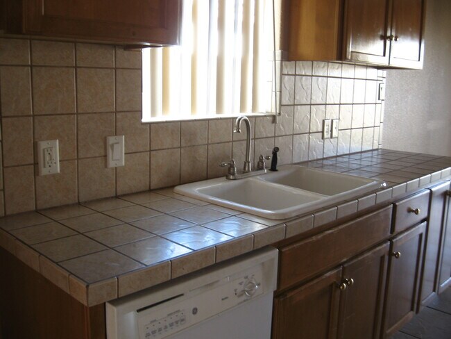 Building Photo - VILLA CHAPARRAL
