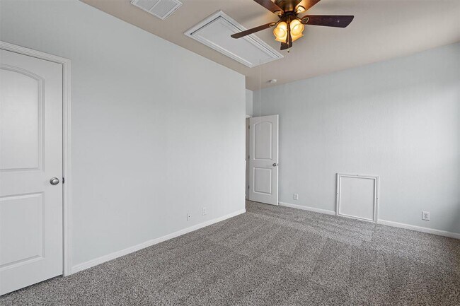 Building Photo - 7337 Menchaca Rd