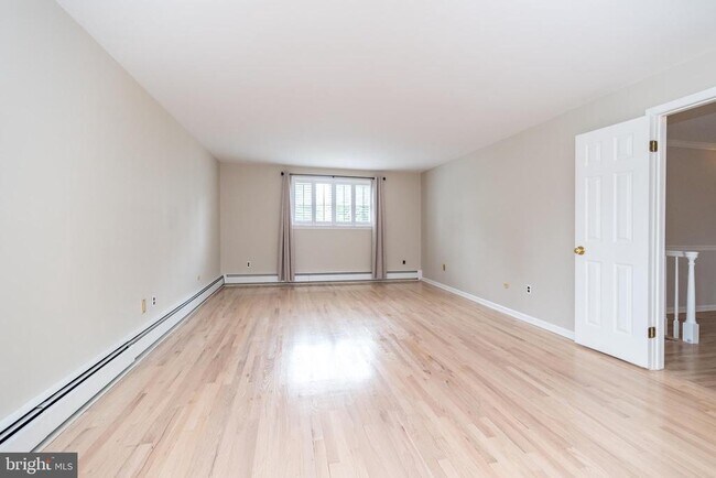 Building Photo - 38 Chestnut Valley Dr