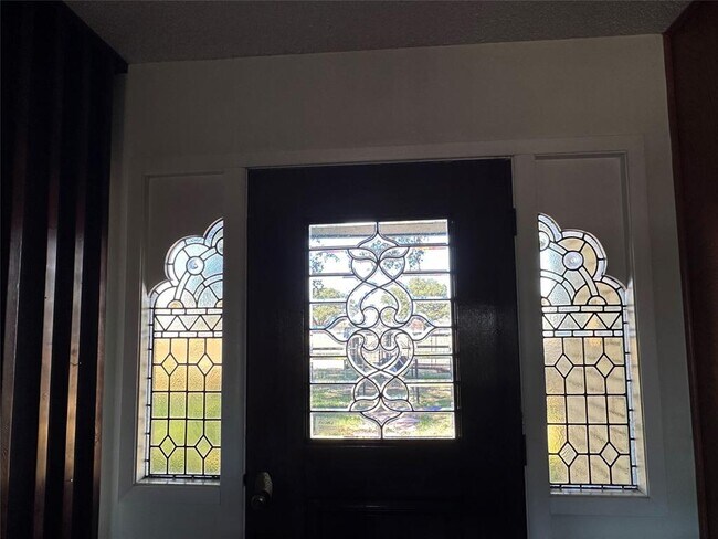 Building Photo - 180 Griesenbeck Ranch Rd