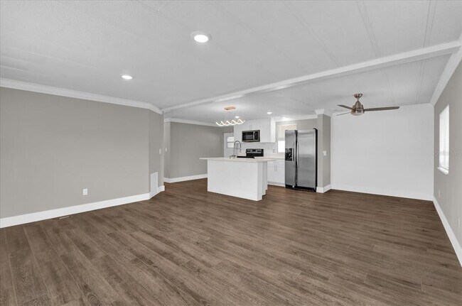 Building Photo - 947 Marcy Dr
