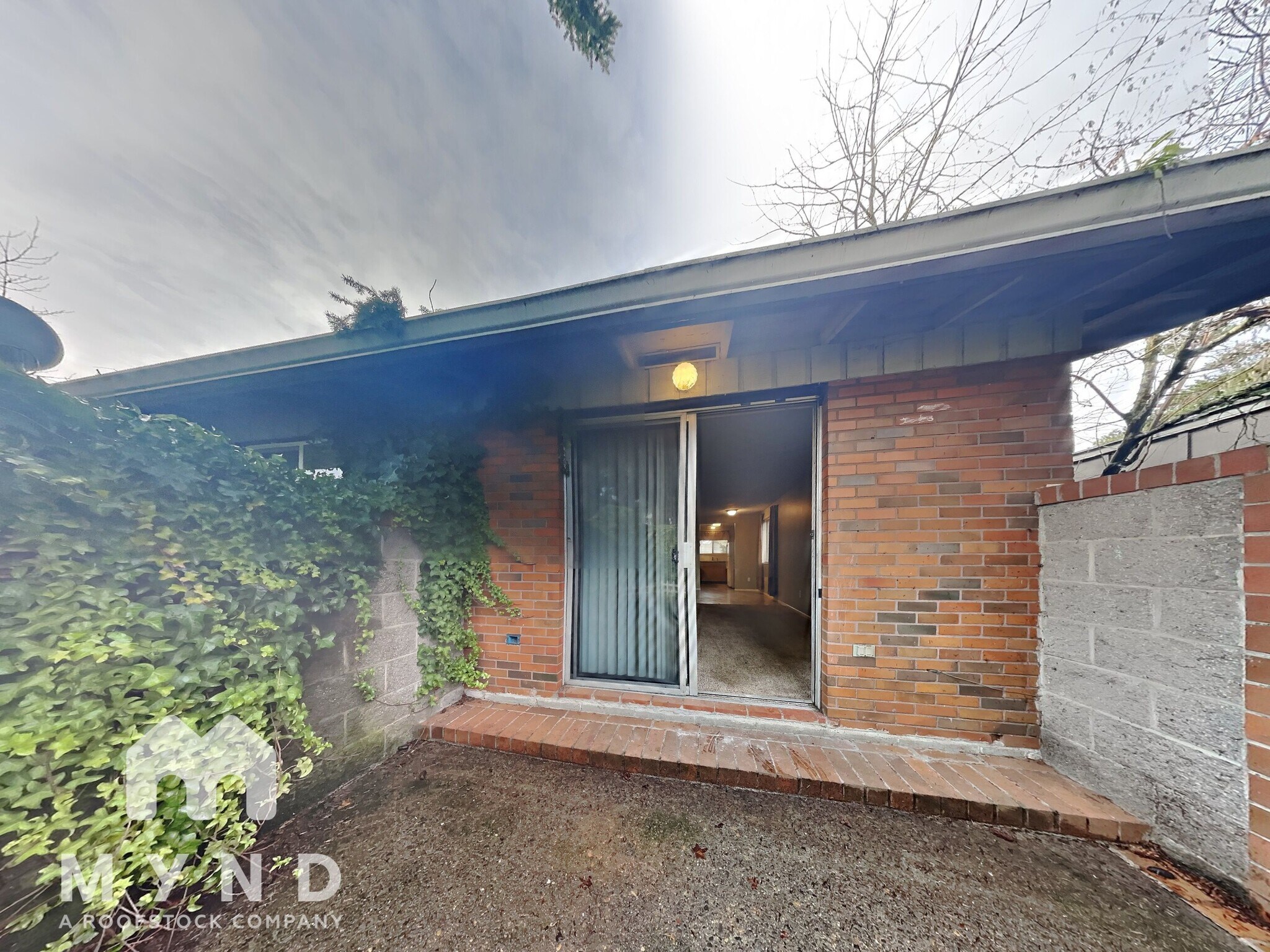 Building Photo - 707 NE 108th Ave