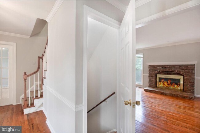 Building Photo - 13920 Wagon Way